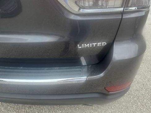 Used 2021 Jeep Grand Cherokee Limited AWD/4WD image 4