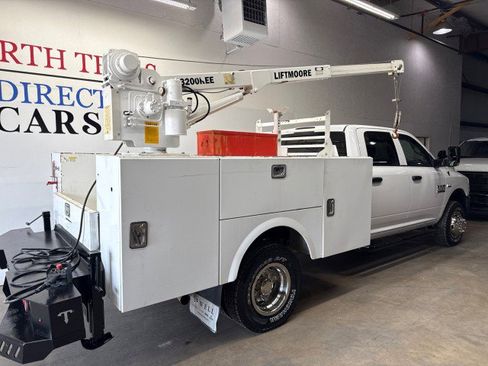 Used 2018 RAM 3500 Tradesman image 14