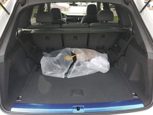 New 2026 Audi Q7 2.0T Premium image 33