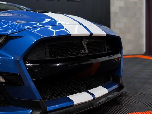 Used 2021 Ford Mustang Shelby GT500 w/ Technology Package RWD image 8