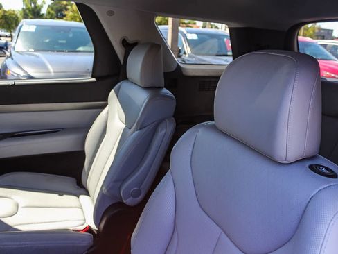 Used 2022 Hyundai Palisade SEL w/ Premium Package FWD image 23