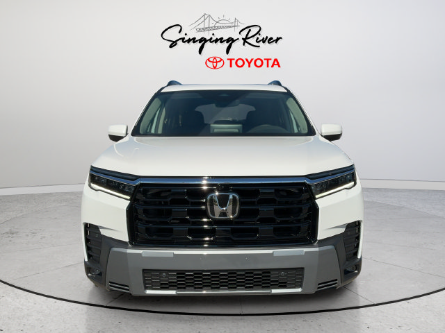 Used 2026 Honda Pilot Touring image 2