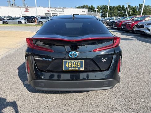 Used 2021 Toyota Prius Prime XLE w/ Carpet Mat Package (TMS) FWD image 5