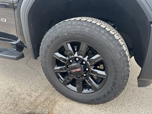 Used 2024 GMC Sierra 2500 Denali w/ Technology Package image 12