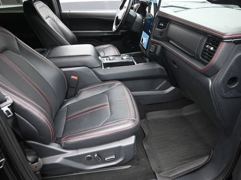 Used 2024 Ford Expedition Limited AWD/4WD image 7