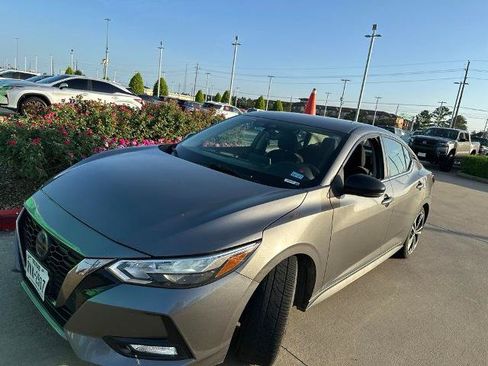 Certified 2021 Nissan Sentra SR w/ Electronics Package FWD image 1
