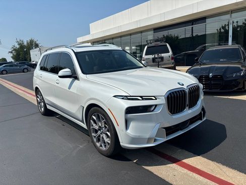 Used 2024 BMW X7 xDrive40i AWD/4WD image 1