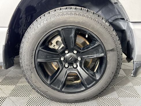 Used 2021 RAM 1500 Big Horn image 31