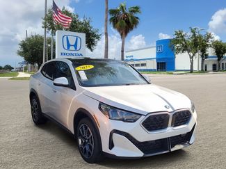 Used 2025 BMW X2 xDrive28i AWD/4WD video 1