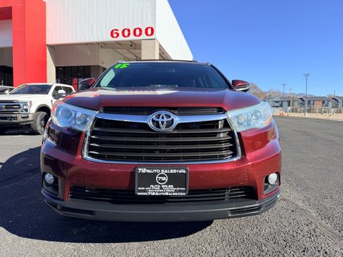 Used 2015 Toyota Highlander XLE image 29