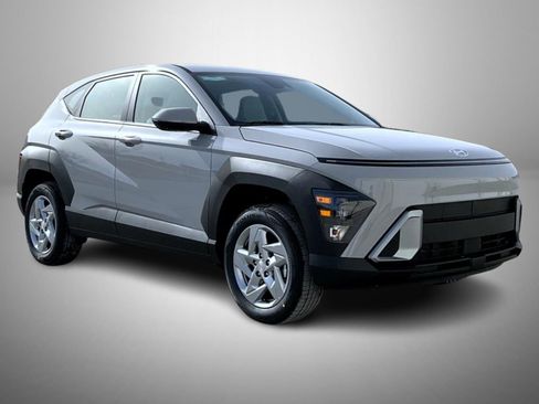 New 2026 Hyundai Kona SE image 3