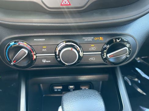 Used 2024 Kia Soul LX w/ Option Group 015 image 17