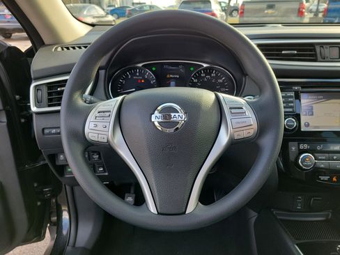 Used 2016 Nissan Rogue SV w/ SV Premium Package image 22