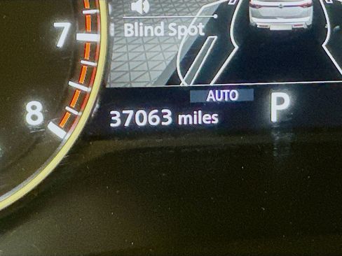 Used 2024 Nissan Pathfinder S image 19