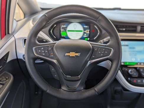 Used 2017 Chevrolet Bolt Premier w/ Driver Confidence II Package image 23