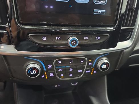 Used 2018 Chevrolet Traverse LT AWD/4WD image 10