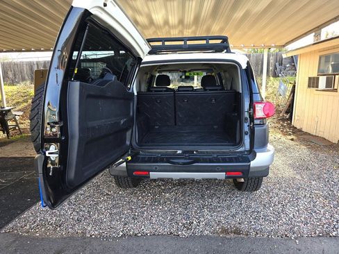 Used 2008 Toyota FJ Cruiser 4WD image 13