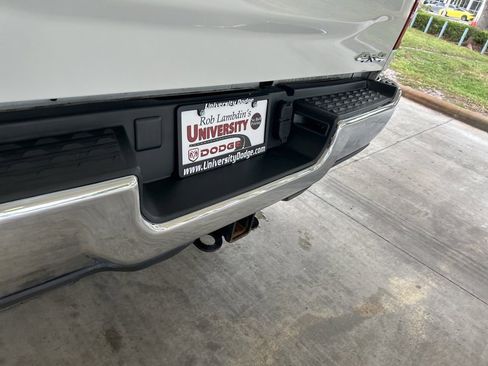 Used 2023 RAM 2500 Big Horn w/ Level 1 Equipment Group image 18