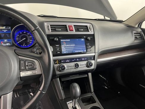 Used 2016 Subaru Outback 2.5i Limited image 24