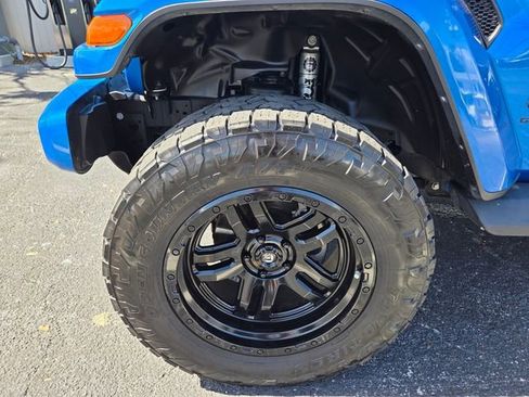 Certified 2023 Jeep Gladiator Overland image 20