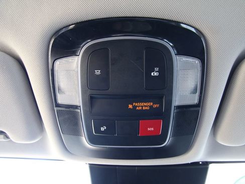 Used 2025 Hyundai Sonata SEL FWD image 33