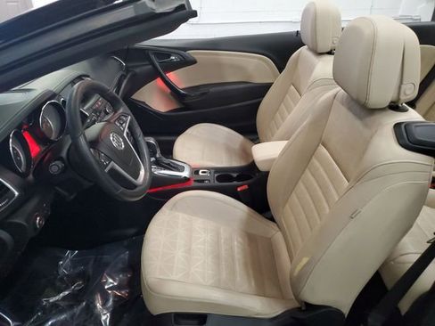 Used 2017 Buick Cascada Premium image 10