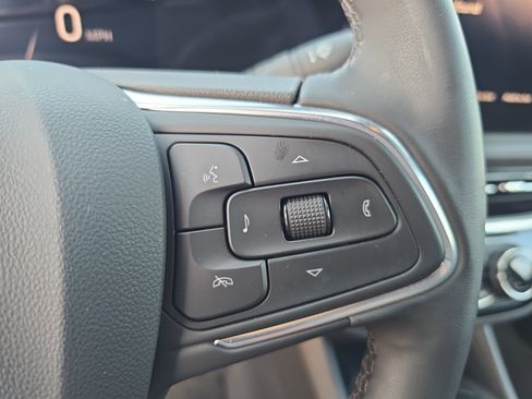 Used 2024 Buick Envista Sport Touring w/ Convenience I Package image 18