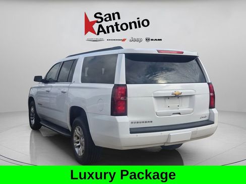 Used 2016 Chevrolet Suburban LT image 5