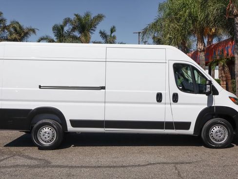 Used 2024 RAM ProMaster 3500 FWD image 10