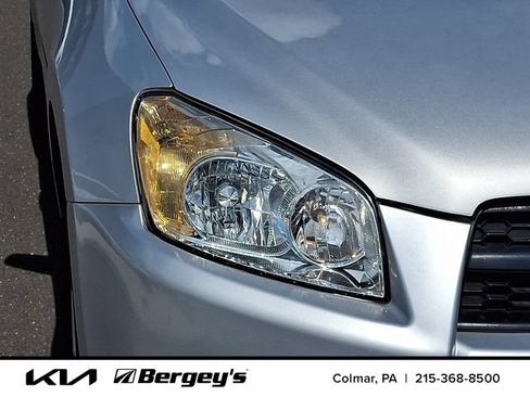 Used 2011 Toyota RAV4 2WD w/ Base L4 Extra Value Pkg image 12