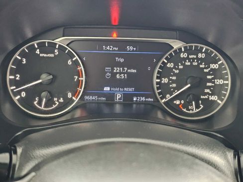 Used 2019 Nissan Altima 2.5 SR w/ SR Premium Package image 23