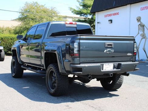 Used 2018 Chevrolet Silverado 1500 LT w/ All Star Edition AWD/4WD image 7