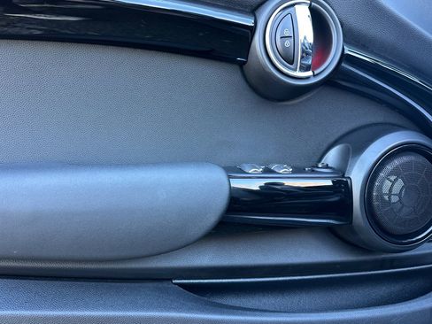 Used 2020 MINI Cooper S image 13