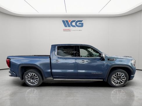 Used 2024 GMC Sierra 1500 Denali Ultimate AWD/4WD image 3