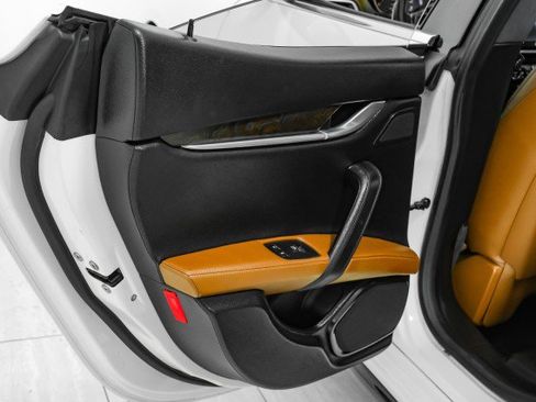 Used 2016 Maserati Ghibli S Q4 image 43