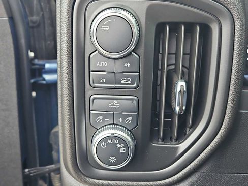 Used 2024 GMC Sierra 1500 Pro w/ Graphite Edition AWD/4WD image 18