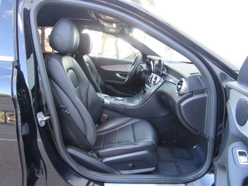 Used 2019 Mercedes-Benz C 300 Sedan image 21