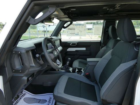 New 2026 Ford Bronco 2-Door AWD/4WD image 12