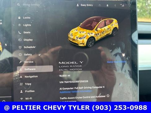 Used 2025 Tesla Model Y Long Range AWD/4WD image 21