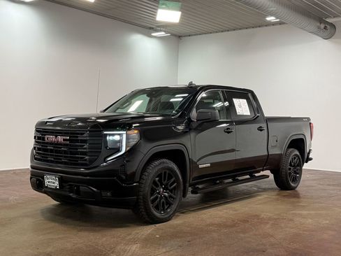 Used 2023 GMC Sierra 1500 Elevation w/ Preferred Package image 27