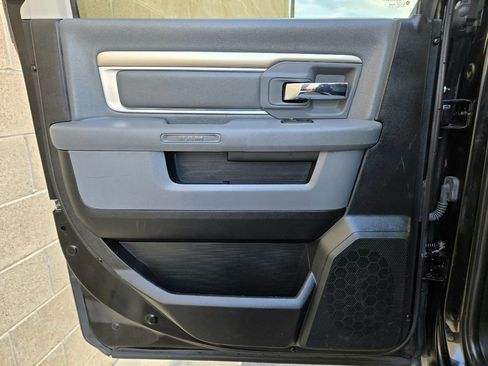 Used 2018 RAM 2500 Big Horn image 36