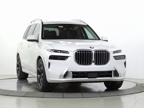 Used 2026 BMW X7 xDrive40i AWD/4WD image 1
