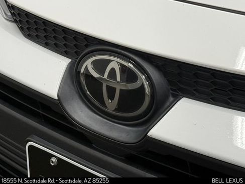 Used 2023 Toyota Corolla LE FWD image 32