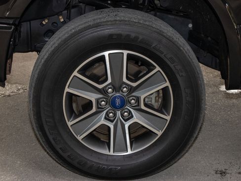 Used 2015 Ford F150 Lariat image 35