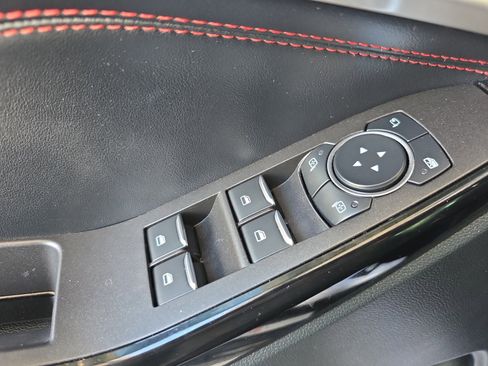 Used 2024 Ford Explorer ST-Line w/ Class IV Trailer Tow Package image 27