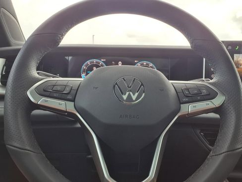 New 2026 Volkswagen Tiguan SE R-Line image 13