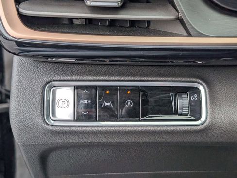 Certified 2025 Buick Envision Sport Touring image 20