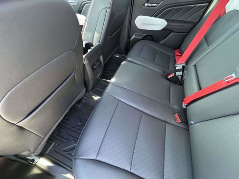 Used 2024 GMC Canyon AT4X image 11