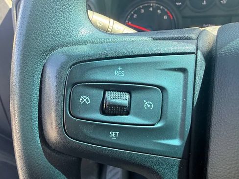 Used 2022 Chevrolet Silverado 1500 Custom AWD/4WD image 22