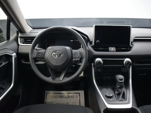 Used 2025 Toyota RAV4 LE image 14